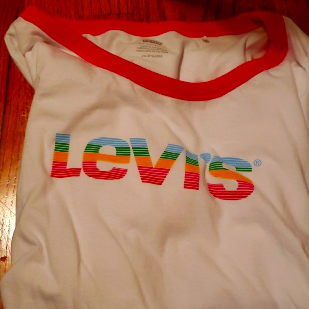 Levi's shirt